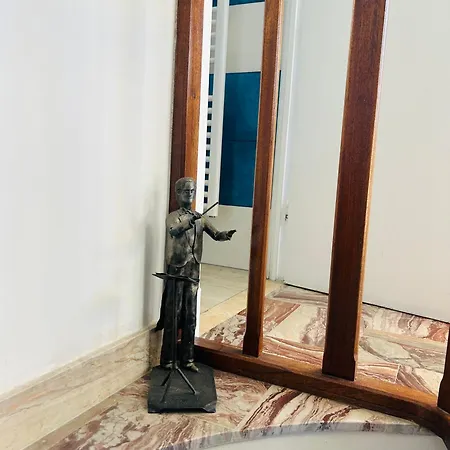 Menton Front De Au Dernier étage De 95m2 Avec Terrasse De 70m2 Roccabruna