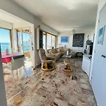Menton Front De Au Dernier Etage De 95m2 Avec Terrasse De 70m2 Roquebrune-Cap-Martin